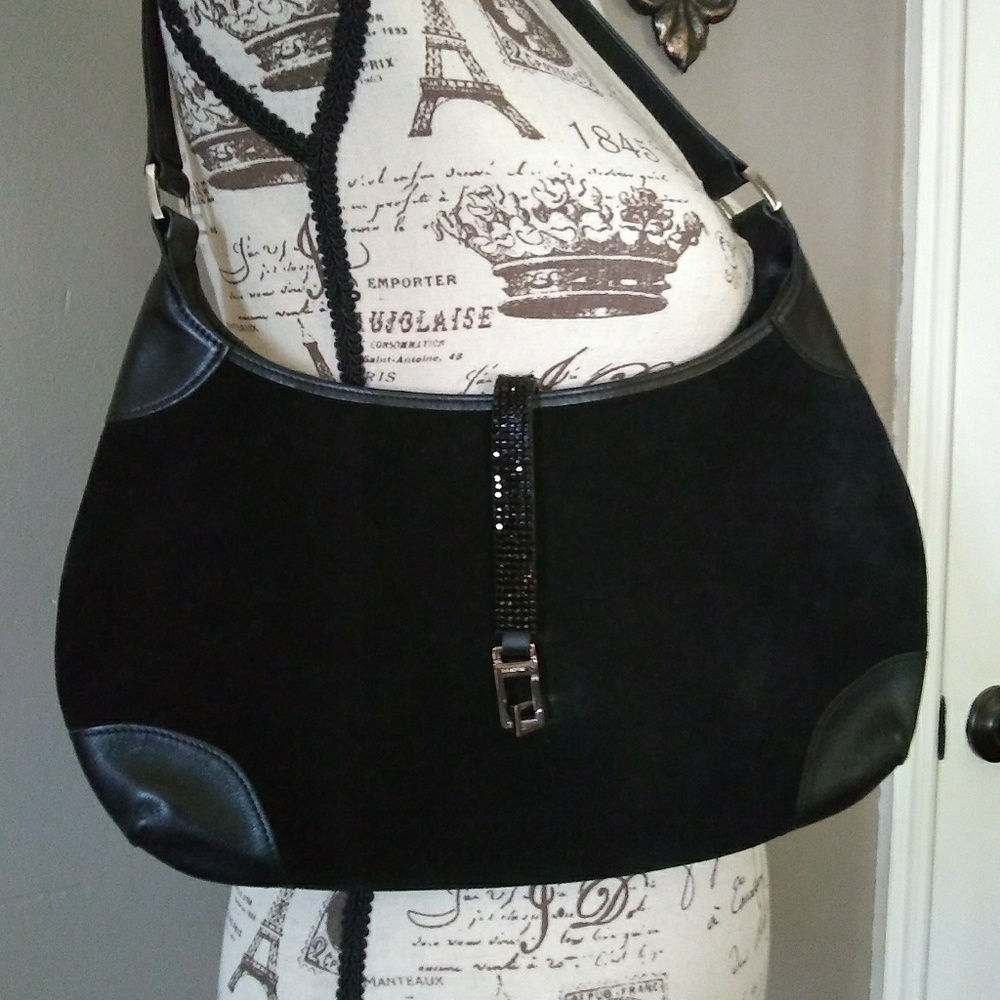 🌟 A huge mark ⬇️Genuine leather Swarovski handbag